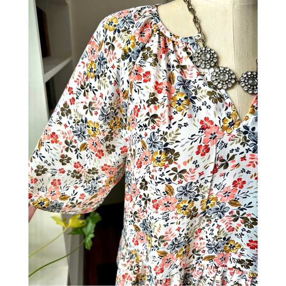 Loft Floral Tiered Top - Picture 7 of 12